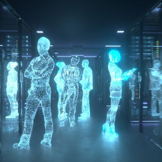 Na sliki so svetleče digitalne človeške figure v strežniški sobi med strežniškimi omarami.